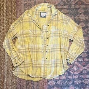 American Eagle Yellow Plaid Flannel Shirt Womens Small Snap Button
